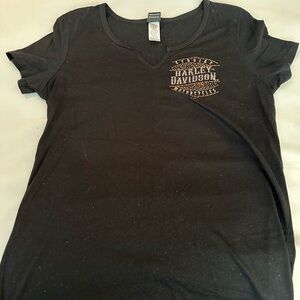 Women’s Harley Davidson shirt